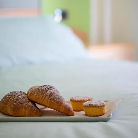 לינה וארוחת בוקר La Casa Delle Stelle מאיורי